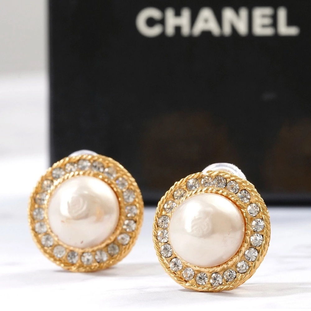 CHANEL Clip Ons Earrings Authentic Gold Plated-Preowned As Is - Picture 8 of 8